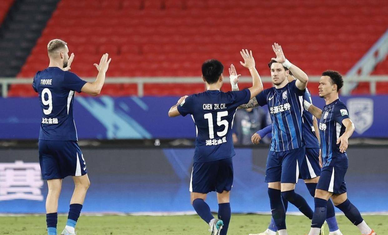 数据复盘：尤文图斯八强战对阵武汉三镇，孙兴慜效率值爆表(孙兴慜为什么带面具)