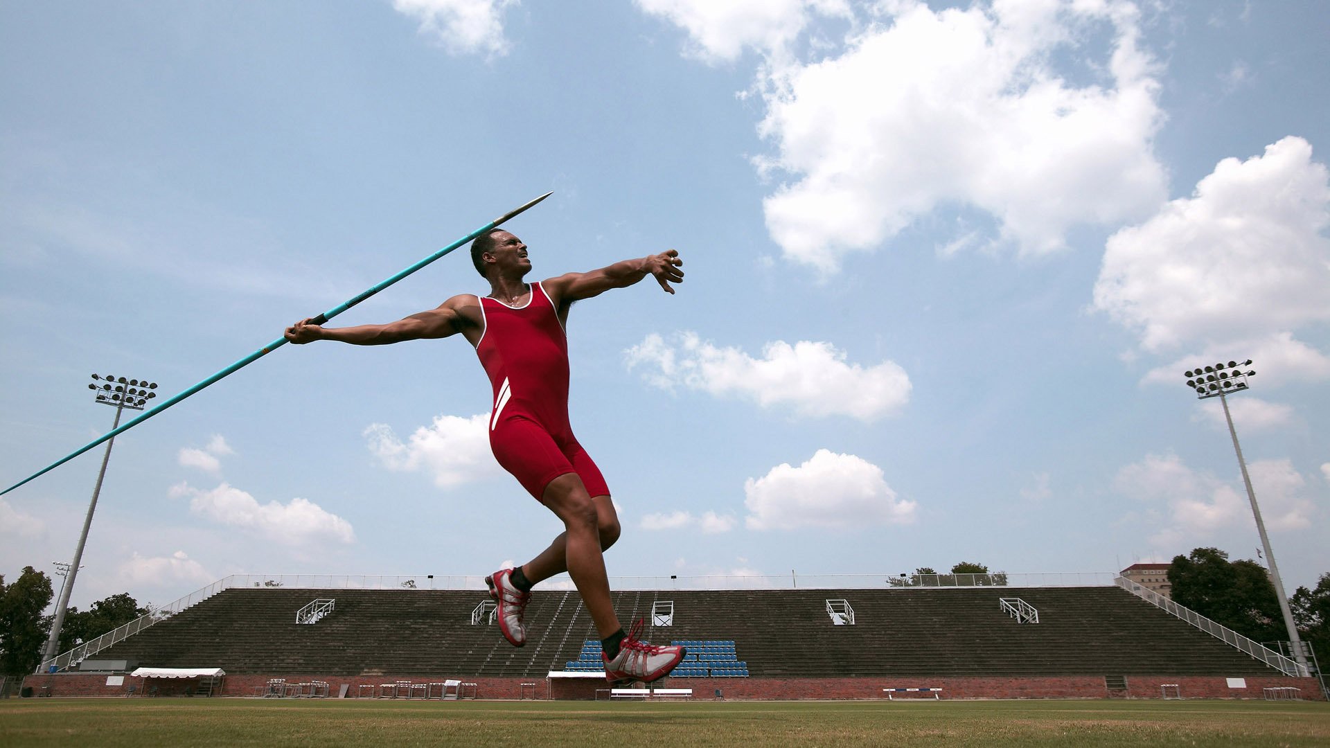 关于世界杯决赛激情夜！罗德里里突外投，广东男篮险胜达拉斯独行侠的信息